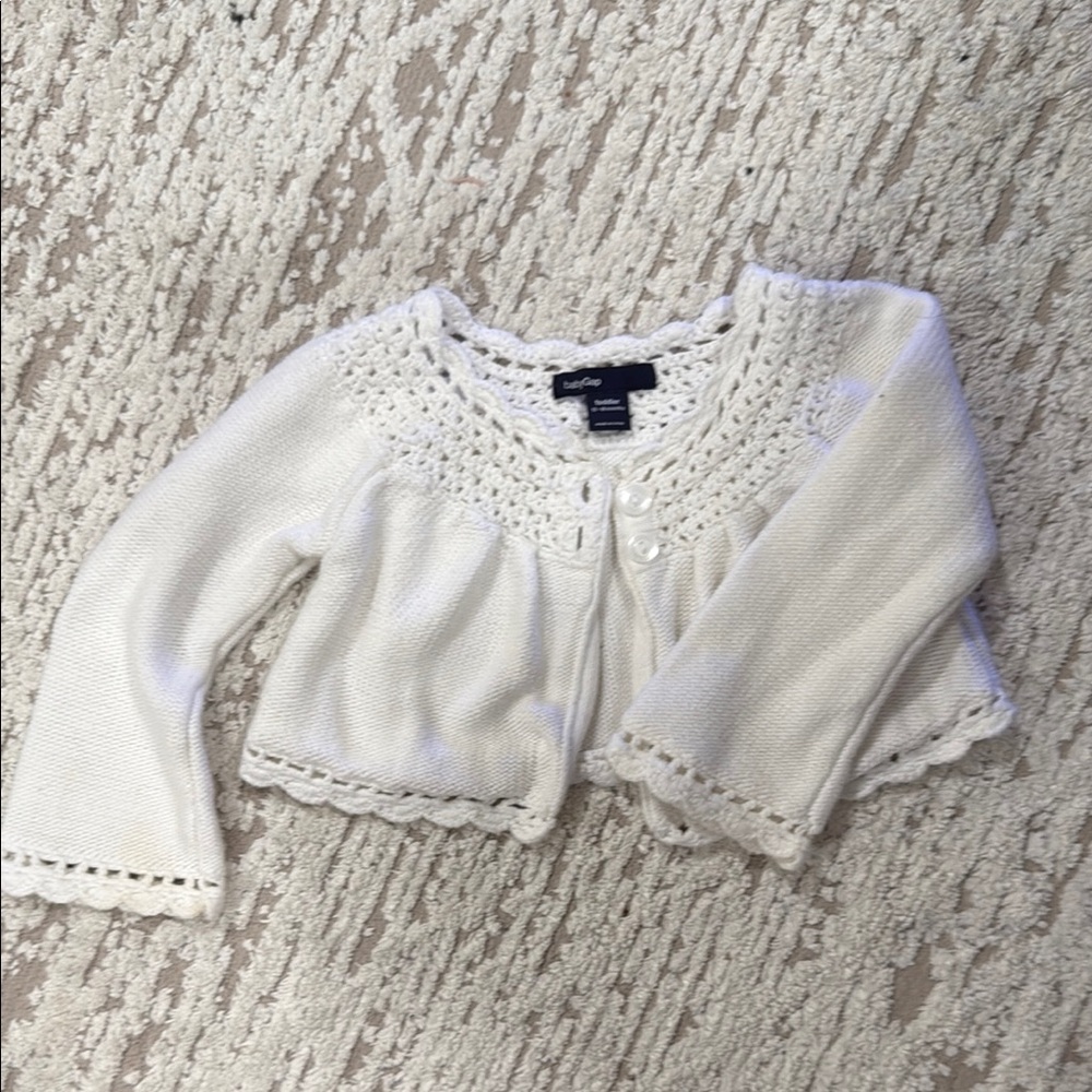 GAP White Cardigan with Elegant Crochet Details
